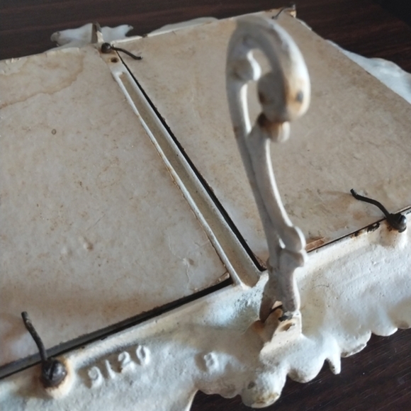 Antique Cast Metal Floral Standing Picture Frame for two Pictures - Picture 13 of 16